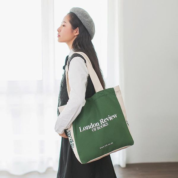 2021 new women canvas bag large capacity shopping books bags cotton shoulder bags london letters print handbag tote for girls
2021 new women canvas bag large capacity shopping books bags cotton shoulder bags london letters print handbag tote for girls