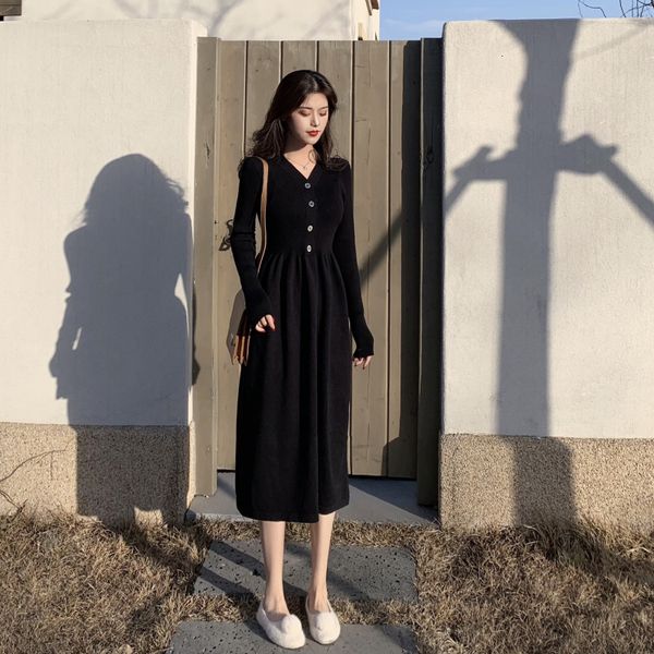 long sweaters, women's es, black maxi, long sleeve, with low-cut v, knitted or crocheted women's clothing. 161n, Black;gray
long sweaters, women's es, black maxi, long sleeve, with low-cut v, knitted or crocheted women's clothing. 161n, Black;gray