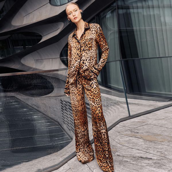 runway high-quality autumn new women's sets fashion leopard print shirt vintage chic high-waist wide-leg pants two-piece an4d, Gray
runway high-quality autumn new women's sets fashion leopard print shirt vintage chic high-waist wide-leg pants two-piece an4d, Gray