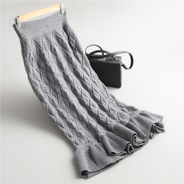 2021 new autumn vintage knitted waist women long mermaid female high elastic warm ladies maxi skirt saia pq64, Black
2021 new autumn vintage knitted waist women long mermaid female high elastic warm ladies maxi skirt saia pq64, Black