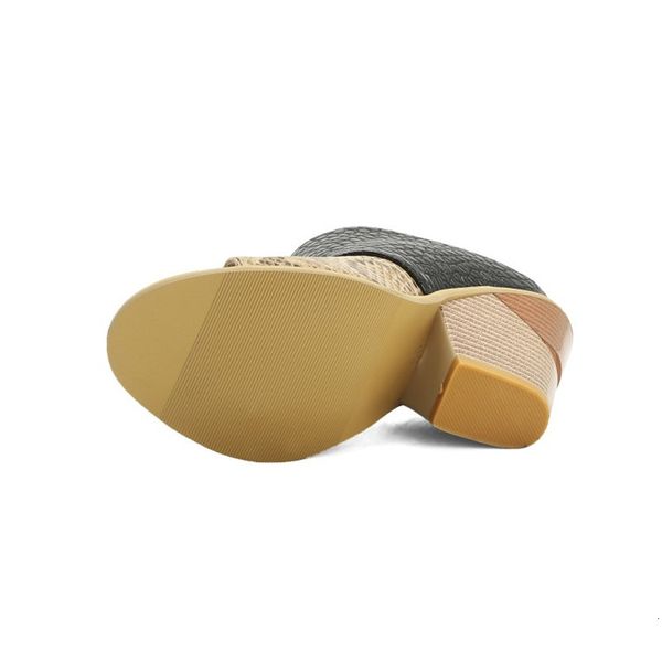 2021 summer heels high-heeled colored fish mouth matching oversized 40-48 woman sandals retro slip-on women's shoes 6p77, Black
2021 summer heels high-heeled colored fish mouth matching oversized 40-48 woman sandals retro slip-on women's shoes 6p77, Black