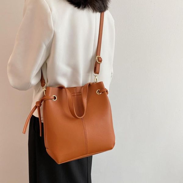 foreign bag shoulder color trade solid personalized fashion female bucket arrival messenger new simple 2021 mhuig
foreign bag shoulder color trade solid personalized fashion female bucket arrival messenger new simple 2021 mhuig