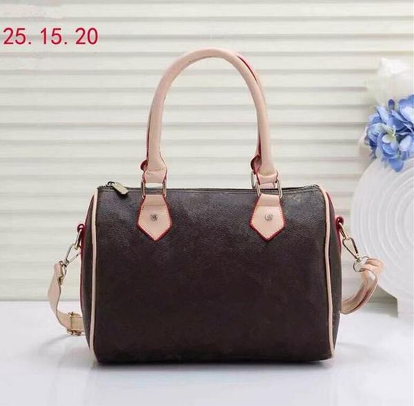 classic shoulder crossbody bag casual tote lady genuine leather purse women handbags temperament portable versatile 32
classic shoulder crossbody bag casual tote lady genuine leather purse women handbags temperament portable versatile 32