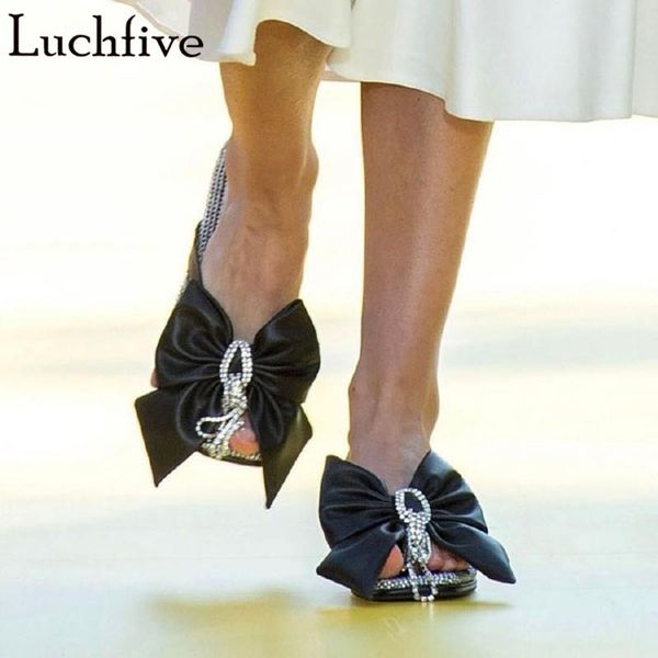 slippers bowknot crystal genuine leather women kitten heels slides diamond insole party shoes black woman
slippers bowknot crystal genuine leather women kitten heels slides diamond insole party shoes black woman