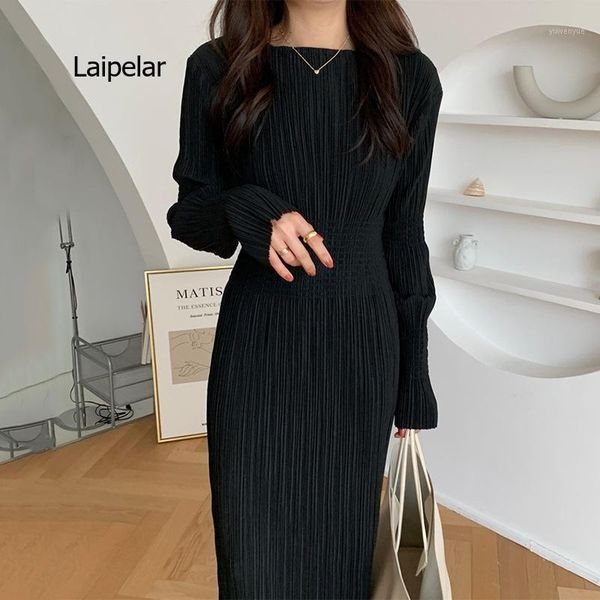 casual dresses women's spring and autumn dress 2021 solid color round neck folds black suit mid-length skirt, Black;gray
casual dresses women's spring and autumn dress 2021 solid color round neck folds black suit mid-length skirt, Black;gray