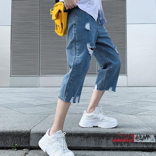 wholesale 2021 fashion cropped pants men's summer thin section slim korean hole beggar pants 7-point denim shorts men, Blue
wholesale 2021 fashion cropped pants men's summer thin section slim korean hole beggar pants 7-point denim shorts men, Blue