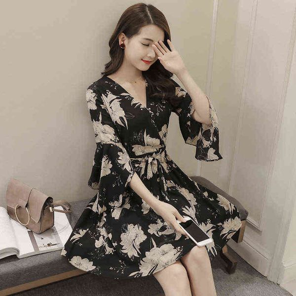 casual dresses 2022 bow flare sleeve v-neck printed chiffon dress ruffle high waist lace up short skirt, Black;gray
casual dresses 2022 bow flare sleeve v-neck printed chiffon dress ruffle high waist lace up short skirt, Black;gray