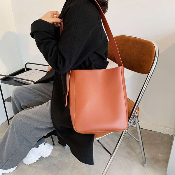 hbp autumn winter forest simple bucket bag, fashion and large capacity student broadband single shoulder bag
hbp autumn winter forest simple bucket bag, fashion and large capacity student broadband single shoulder bag
