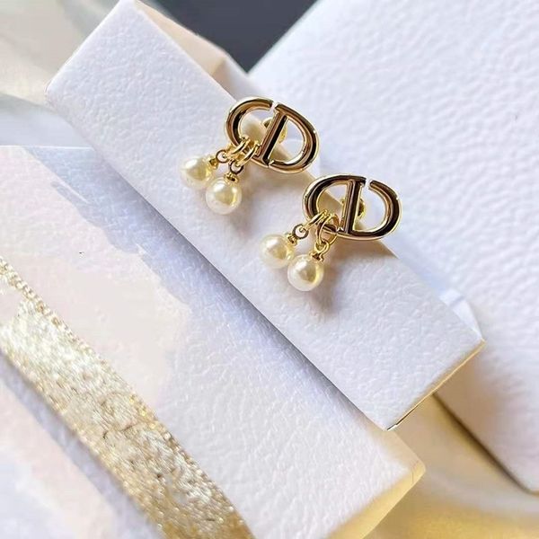 special offer 75% off outlet online pearl star earrings with finish metal classic modeling, Silver
special offer 75% off outlet online pearl star earrings with finish metal classic modeling, Silver