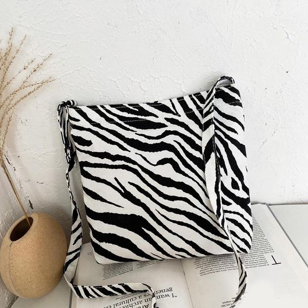 cross body fashion zebra pattern messenger bag portable women canvas large capacity shoulder handbags student school handle bags
cross body fashion zebra pattern messenger bag portable women canvas large capacity shoulder handbags student school handle bags