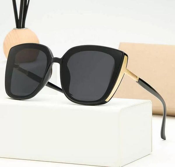 new classic retro designer sunglasses mens womens fashion trend sun glass anti-glare uv400 casual gold frame glasses 7 colors options, White;black
new classic retro designer sunglasses mens womens fashion trend sun glass anti-glare uv400 casual gold frame glasses 7 colors options, White;black