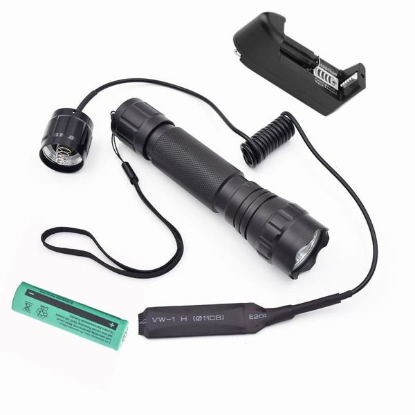 3800 lumen xml t6 led tactical 18650 torch 1 mode led flash light lampe de poche zaklamp + remote pressure switch
3800 lumen xml t6 led tactical 18650 torch 1 mode led flash light lampe de poche zaklamp + remote pressure switch