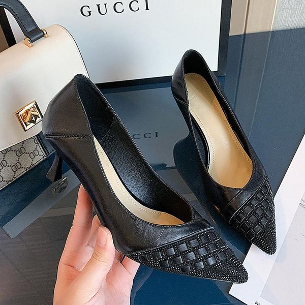 women pumps 2021 new cowhide spring thin heels daily on foot ladies shoes genuine leather pointed fashion high heels career shoe, Black
women pumps 2021 new cowhide spring thin heels daily on foot ladies shoes genuine leather pointed fashion high heels career shoe, Black