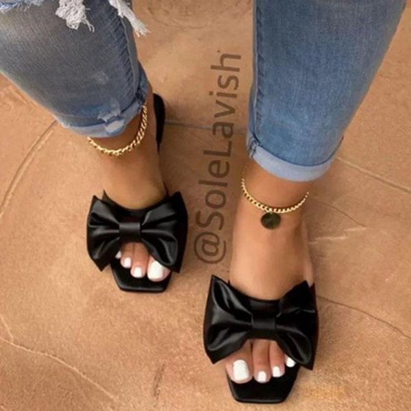slippers summer shoes for women flip flop bow 2021 fashion loafers designer rubber beach casual black white square heel
slippers summer shoes for women flip flop bow 2021 fashion loafers designer rubber beach casual black white square heel