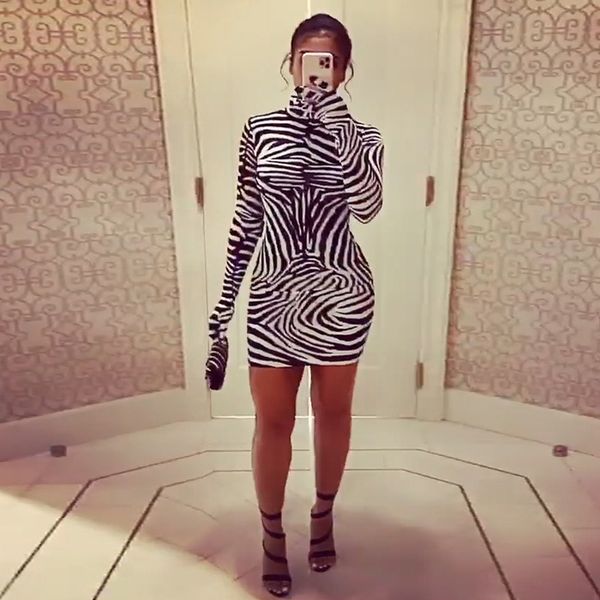 zebra animal print fashion mini dress bodycon birthday outfit club party long sleeve womens dresses slim vestidos, Black;gray
zebra animal print fashion mini dress bodycon birthday outfit club party long sleeve womens dresses slim vestidos, Black;gray