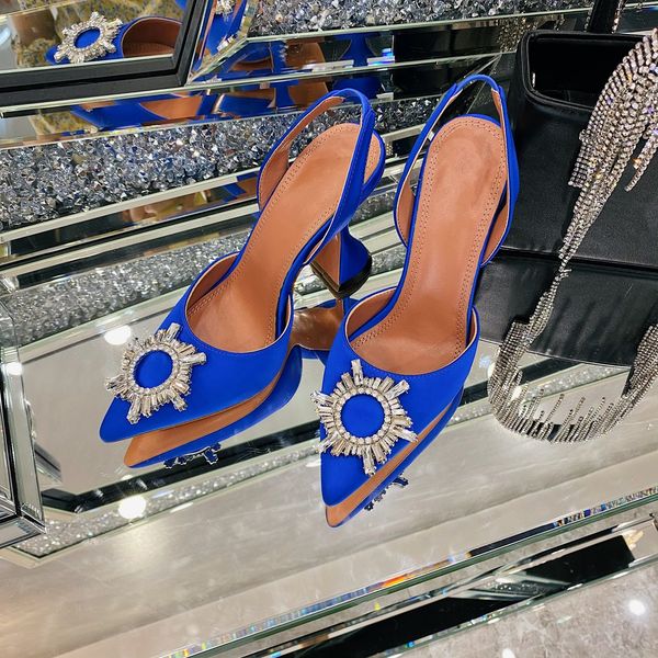autumn style women flowers diamond high heel dress shoes pointed toe elegant stilettos brand genuine leather summer sandals party wedding ho, Black
autumn style women flowers diamond high heel dress shoes pointed toe elegant stilettos brand genuine leather summer sandals party wedding ho, Black