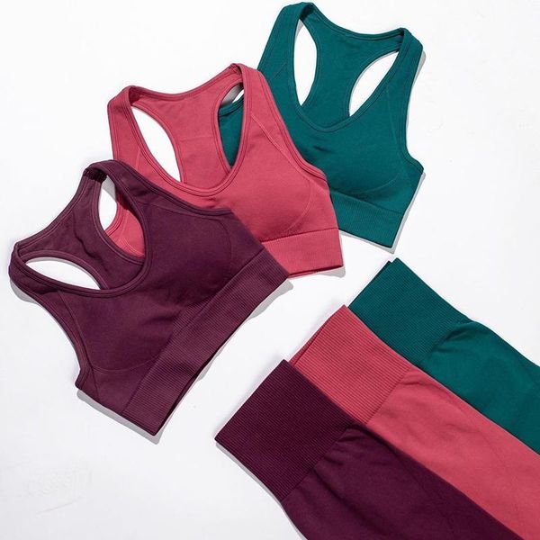 yoga outfit summer women famela crop high waist push up 2 piece seamless knitted suit gym clothing sport wear set for fitness
yoga outfit summer women famela crop high waist push up 2 piece seamless knitted suit gym clothing sport wear set for fitness