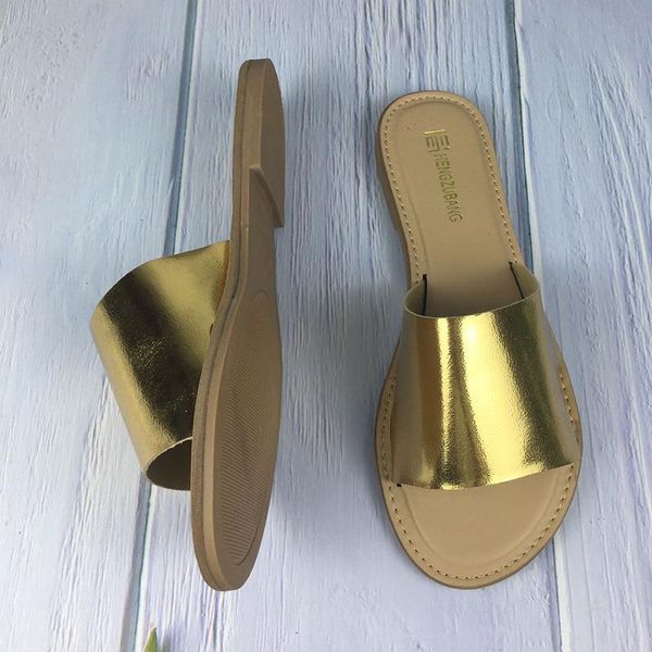 2021 summer women slippers soft beach shoes woman gold black female flat slides outdoor wear girl flip flops plus size 36-41
2021 summer women slippers soft beach shoes woman gold black female flat slides outdoor wear girl flip flops plus size 36-41