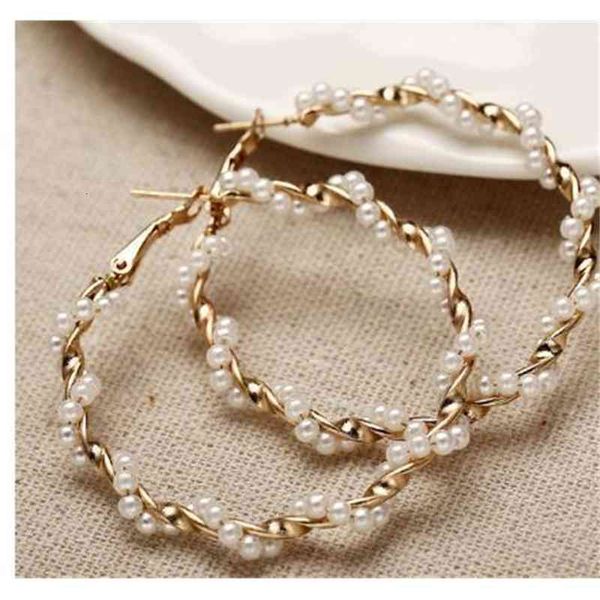charms earrings 050043 hanzhishang style winding pearl large circle creative simple street beat, Golden
charms earrings 050043 hanzhishang style winding pearl large circle creative simple street beat, Golden