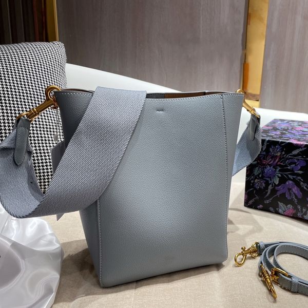 women designer totes cross body handbags shoulder bags luxury tote bag quality fashion bucket purse plain leather casual perfect with origin
women designer totes cross body handbags shoulder bags luxury tote bag quality fashion bucket purse plain leather casual perfect with origin