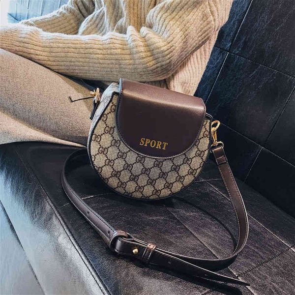 2022 factory wholesale messenger women's hong style retro contrast single shoulder bag super mini bag
2022 factory wholesale messenger women's hong style retro contrast single shoulder bag super mini bag