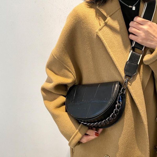 shoulder bags retro small bag female 2021 trendy fashion wide strap messenger ladies wild semicircle
shoulder bags retro small bag female 2021 trendy fashion wide strap messenger ladies wild semicircle