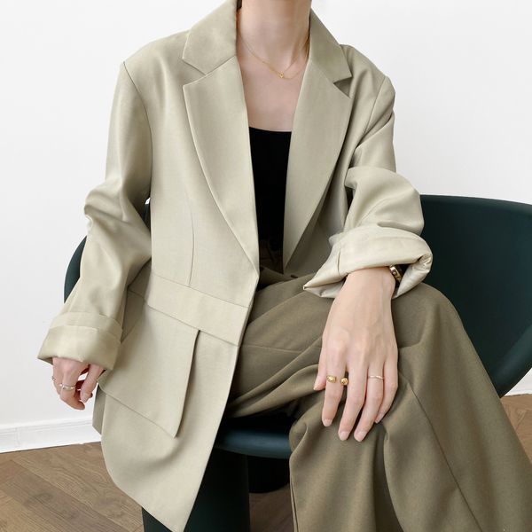 2021 new spring blazer turn down collar pure color blzaer ladies coat feminino for women blazers xl5h, White;black
2021 new spring blazer turn down collar pure color blzaer ladies coat feminino for women blazers xl5h, White;black