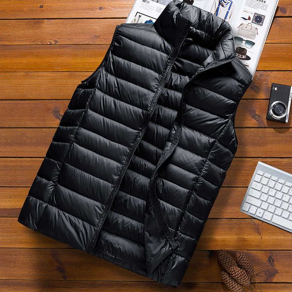 men's down vest warm light in autumn and winter, Black;white
men's down vest warm light in autumn and winter, Black;white