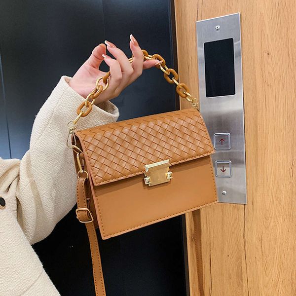 bag female 2021 fashion chain portable one shoulder armpit bag summer ins menger small square
bag female 2021 fashion chain portable one shoulder armpit bag summer ins menger small square
