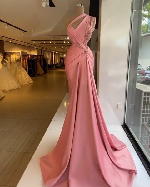 pink luxurious pearls mermaid evening dresses one shoulder beaded ruched prom gowns sweep train formal party dress customise, Black;red
pink luxurious pearls mermaid evening dresses one shoulder beaded ruched prom gowns sweep train formal party dress customise, Black;red