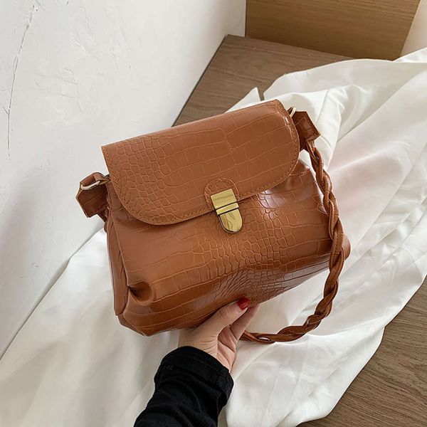 hbp black women's 2021 new fashion crocodile single shoulder underarm design messenger bag
hbp black women's 2021 new fashion crocodile single shoulder underarm design messenger bag