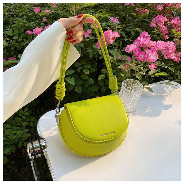 shoulder bags europe and america retro fashion saddle textured women crossbody female underarm bag luxury designer
shoulder bags europe and america retro fashion saddle textured women crossbody female underarm bag luxury designer