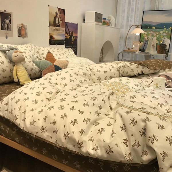 bedding sets vintage pastoral leaf set teen adult,elegant cotton twin full king home textile bed sheet pillow case quilt cover
bedding sets vintage pastoral leaf set teen adult,elegant cotton twin full king home textile bed sheet pillow case quilt cover