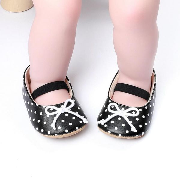 first walkers born baby lovely pu shoes bow polka dot princess crib sole sneaker walking 0-18m arrival
first walkers born baby lovely pu shoes bow polka dot princess crib sole sneaker walking 0-18m arrival