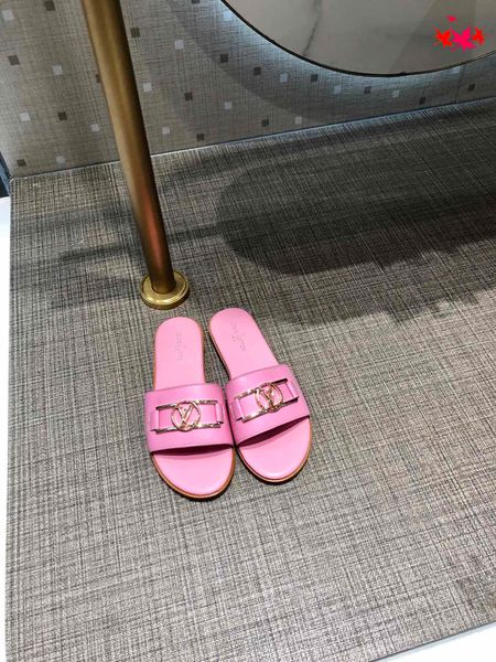 2021 designer luxurys slippers women sandals fashion beach shoes flip flops flat non-slip classical hole slipper with box size 35-41 -g26, Black
2021 designer luxurys slippers women sandals fashion beach shoes flip flops flat non-slip classical hole slipper with box size 35-41 -g26, Black
