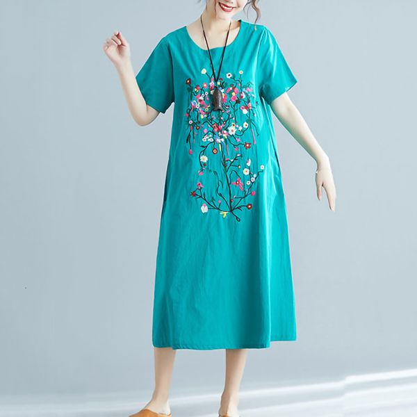 2021 new long t shirt women cotton embroidered dress plus size elegant summer casual red solid color ntxt, Black;gray
2021 new long t shirt women cotton embroidered dress plus size elegant summer casual red solid color ntxt, Black;gray