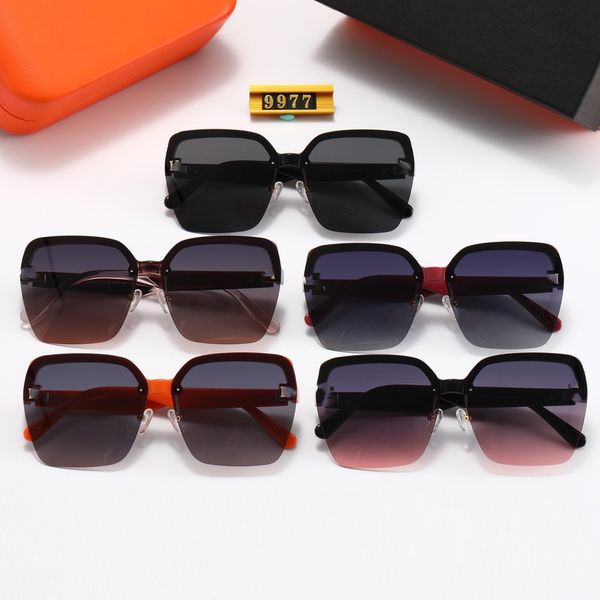 deluxe boutique women's sunglasses fashion all-match men's side off sunshade lens ultra light frame 5 color brand box packaging, White;black
deluxe boutique women's sunglasses fashion all-match men's side off sunshade lens ultra light frame 5 color brand box packaging, White;black