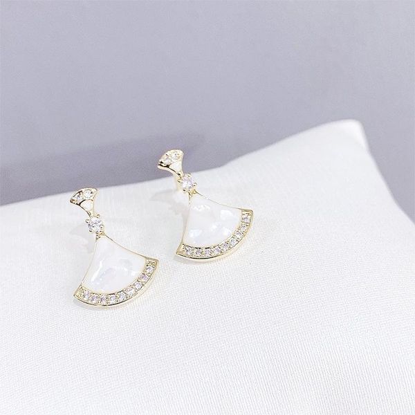 stud delicate 14k gold plated shell fan shape earrings for women luxury zircon cz gift, Golden;silver
stud delicate 14k gold plated shell fan shape earrings for women luxury zircon cz gift, Golden;silver