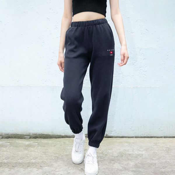 2021 new vintage letter embroidery harem pants autumn winter black cotton loose trousers women casual streetwear sweatpants labv, Black;white
2021 new vintage letter embroidery harem pants autumn winter black cotton loose trousers women casual streetwear sweatpants labv, Black;white