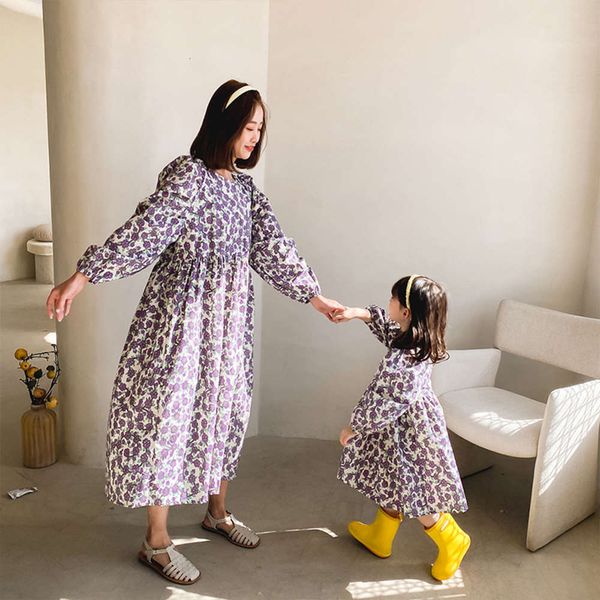 floral 2021 spring new parent-child bubble sleeve mother's drs girl's little frh princs skirt, Blue
floral 2021 spring new parent-child bubble sleeve mother's drs girl's little frh princs skirt, Blue