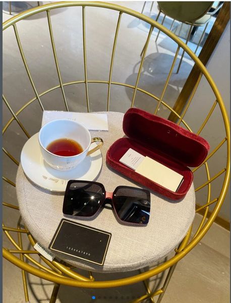 2021 brand design sunglasses women men brand designer good quality fashion metal oversized sunglasses vintage female male uv400, White;black
2021 brand design sunglasses women men brand designer good quality fashion metal oversized sunglasses vintage female male uv400, White;black