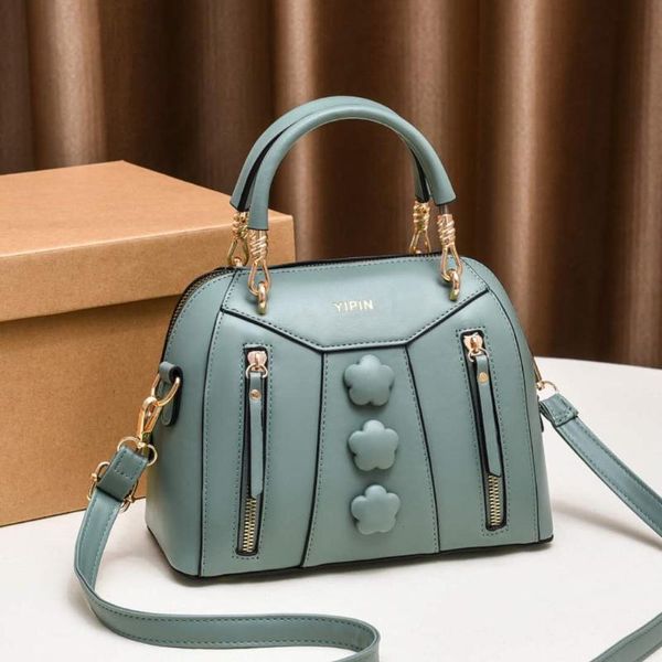evening bags 2021 fashion women's slung shoulder handbag handbags for women designer bag
evening bags 2021 fashion women's slung shoulder handbag handbags for women designer bag