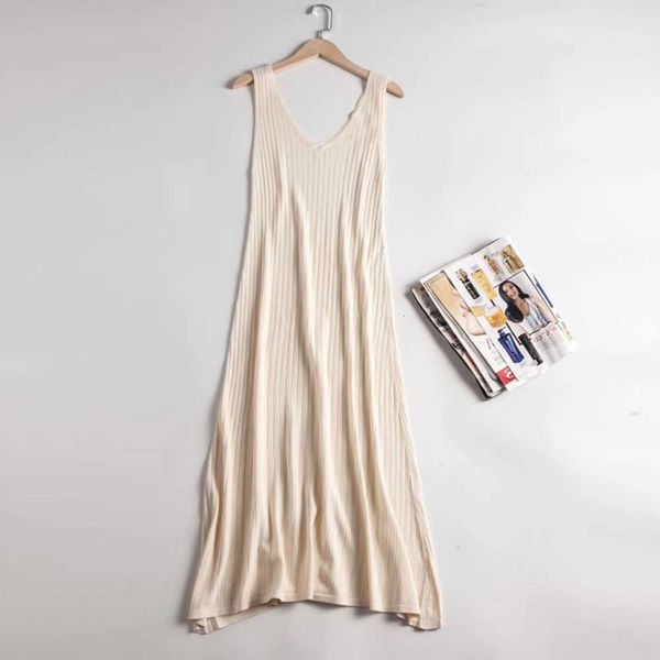 popular 2020 black suspender summer off shoulder dress new women's loose bottom long with holiday vest skirt v-neck hot, White;black
popular 2020 black suspender summer off shoulder dress new women's loose bottom long with holiday vest skirt v-neck hot, White;black