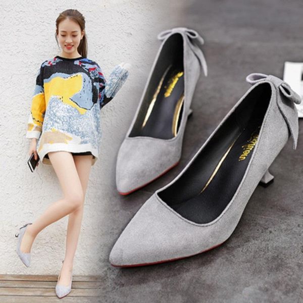 dress shoes 2021 spring pointed toe girl high heels stiletto bow suede black professional 
dress shoes 2021 spring pointed toe girl high heels stiletto bow suede black professional