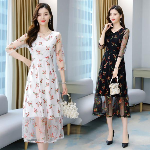 casual dresses women beach dress autumn 2022 office lady fashion three quarter sleeve print long chiffon embroidery v-neck, Black;gray
casual dresses women beach dress autumn 2022 office lady fashion three quarter sleeve print long chiffon embroidery v-neck, Black;gray