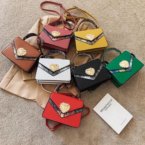 evening bags quality designer women's single shoulder bag 2021 fashion simple handbag pearl elegant messenger
evening bags quality designer women's single shoulder bag 2021 fashion simple handbag pearl elegant messenger