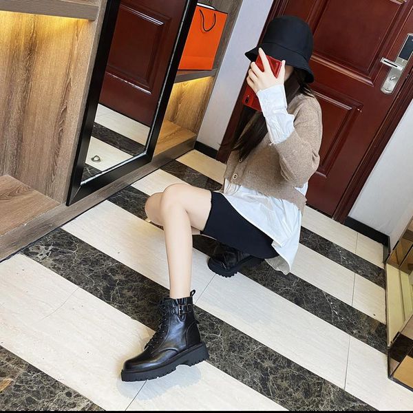 boots autumn winter 2021 first layer cowhide thick heel women's fashion buckle leisure motorcycle, Black
boots autumn winter 2021 first layer cowhide thick heel women's fashion buckle leisure motorcycle, Black