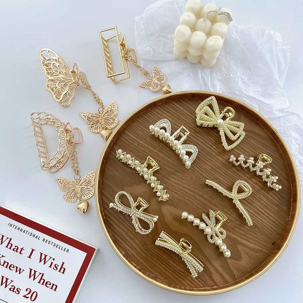 korean pearl water drill girl's back hairpin plate shark clip net red light luxury hair accessories, Slivery;white
korean pearl water drill girl's back hairpin plate shark clip net red light luxury hair accessories, Slivery;white