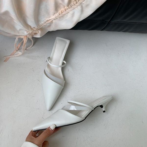 flat slippers 2021 new thin heels high heels fashion pointed toe slides beach leisure mules slippers lady elegant sandals, Black
flat slippers 2021 new thin heels high heels fashion pointed toe slides beach leisure mules slippers lady elegant sandals, Black