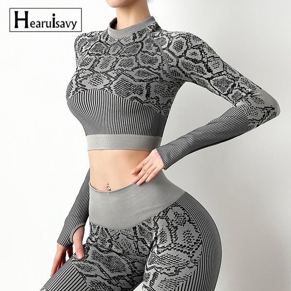 snake pattern sports yoga long sleeve women gym running workout tights seamless breathable sweat-absorbing t-shirt jersey, White;red
snake pattern sports yoga long sleeve women gym running workout tights seamless breathable sweat-absorbing t-shirt jersey, White;red